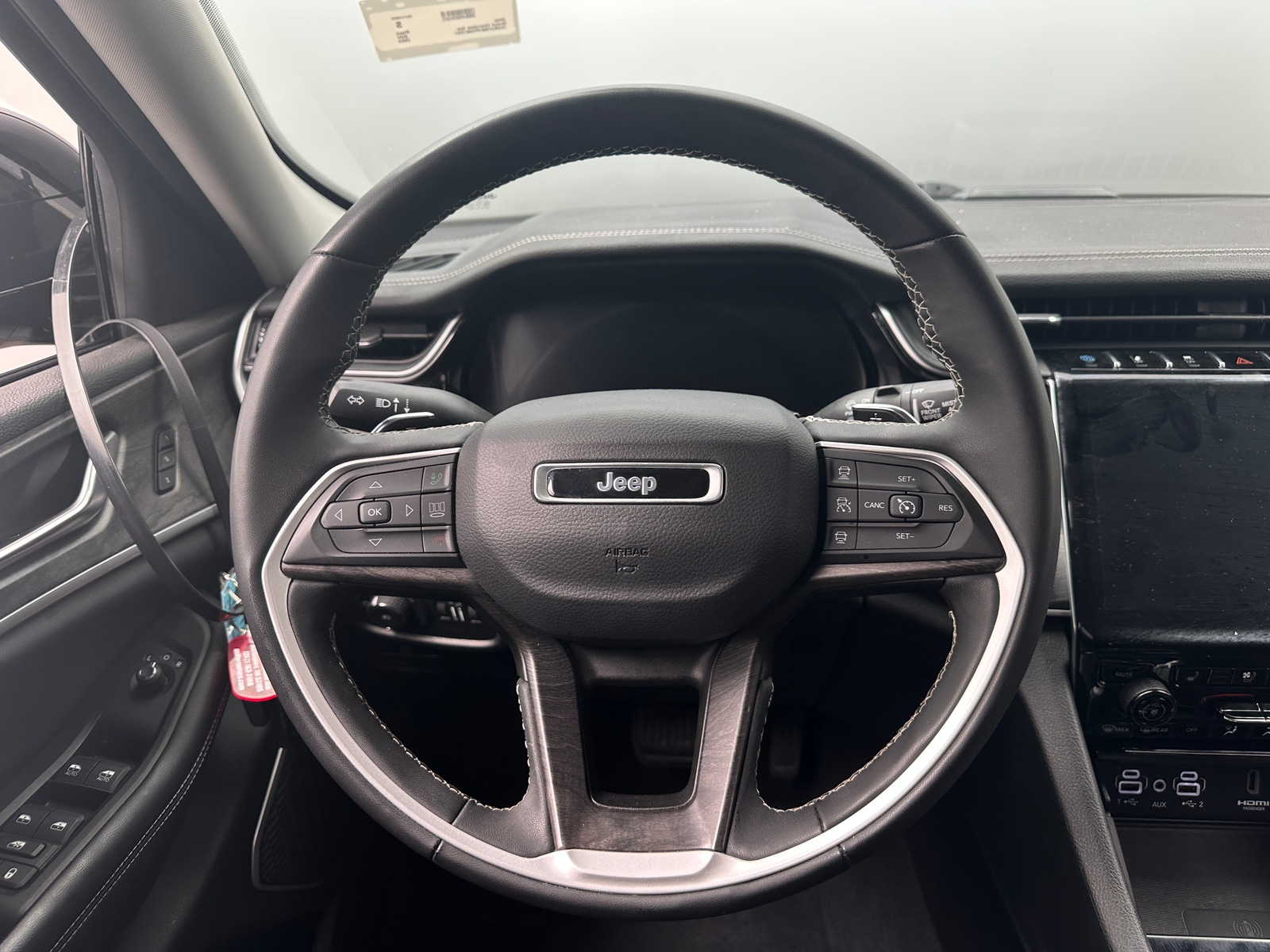 Thumbnail: 2023 Jeep Grand Cherokee - 4
