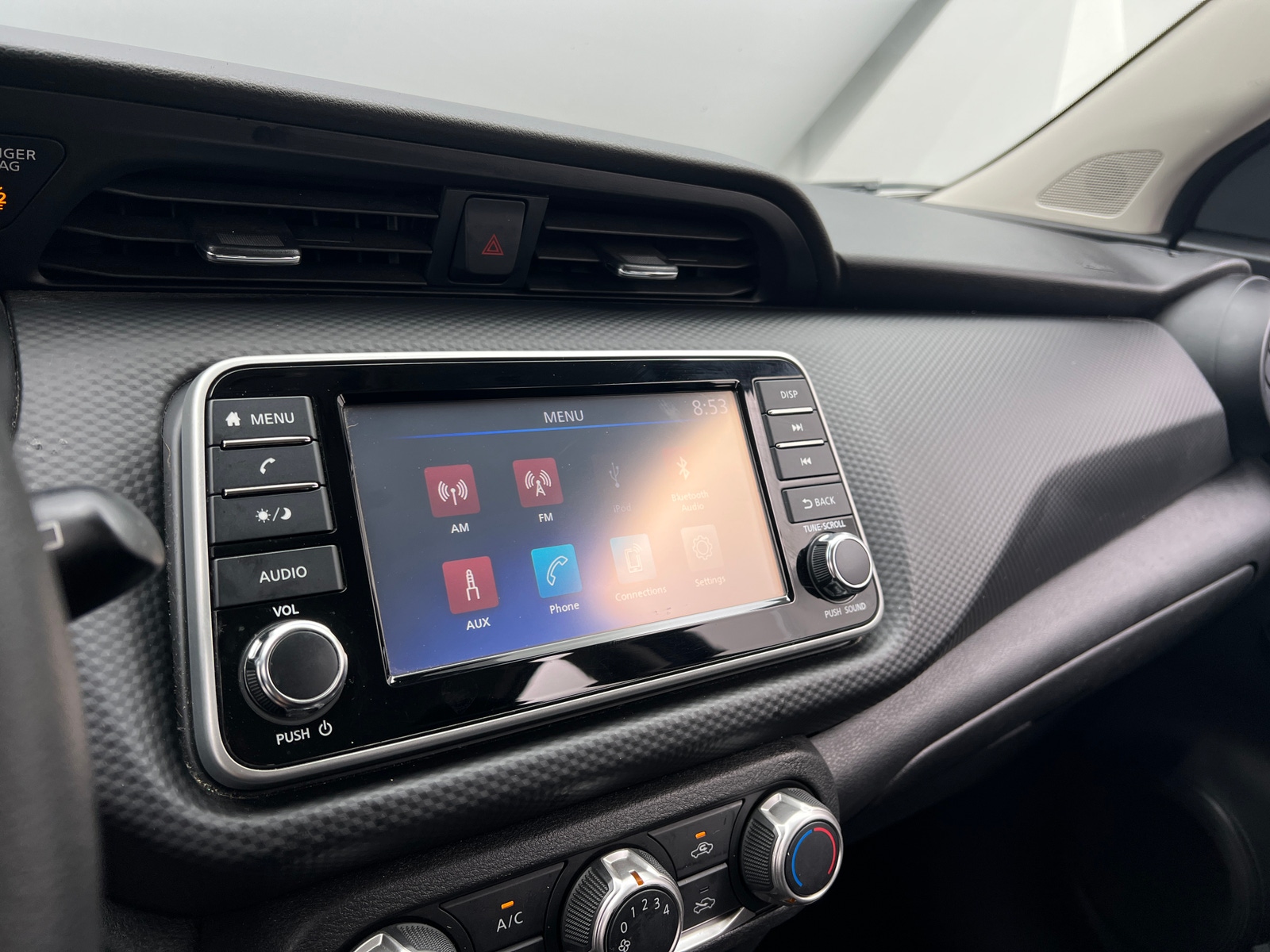 Thumbnail: 2022 Nissan Kicks - 4