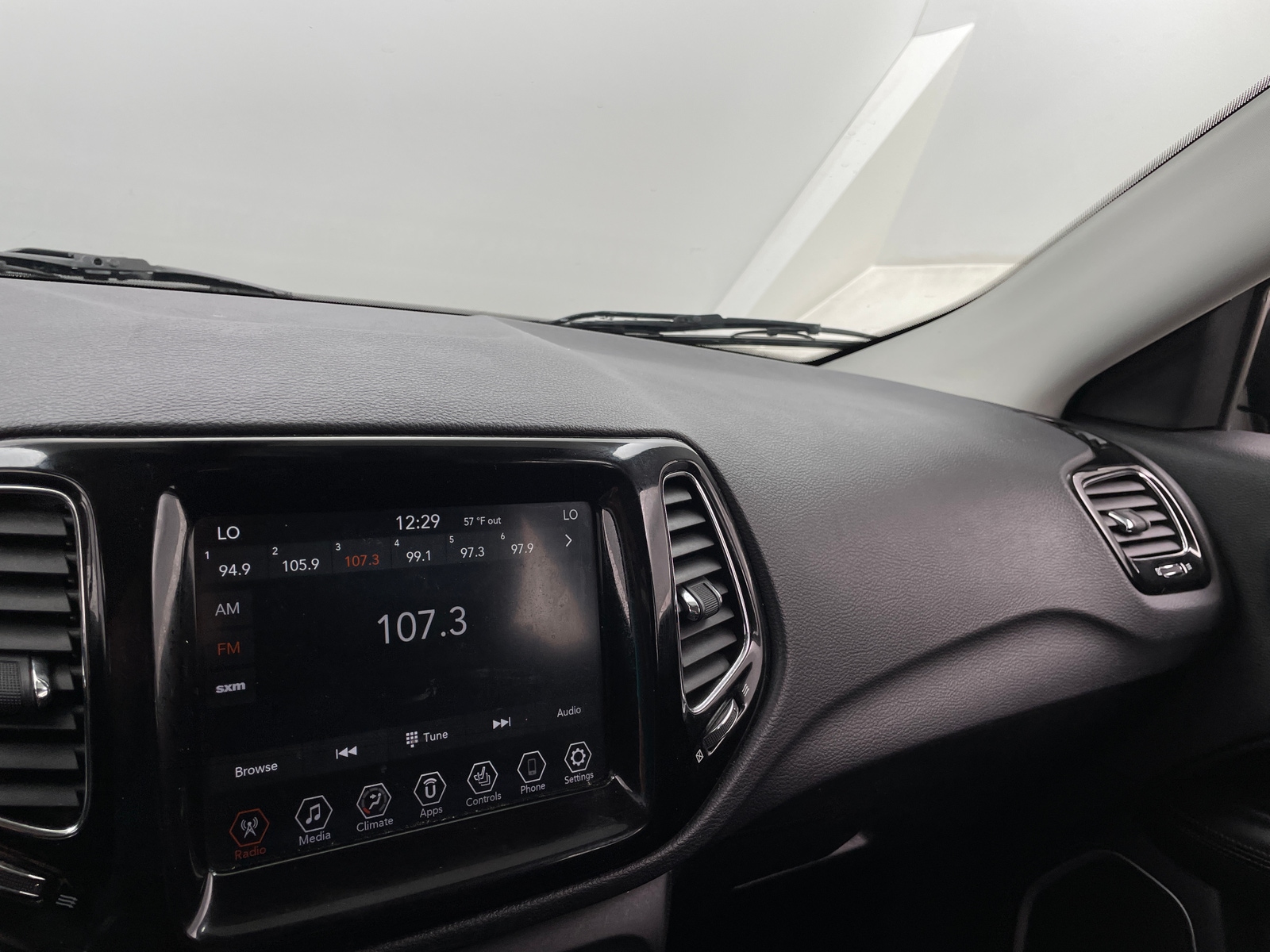 Thumbnail: 2020 Jeep Compass - 3