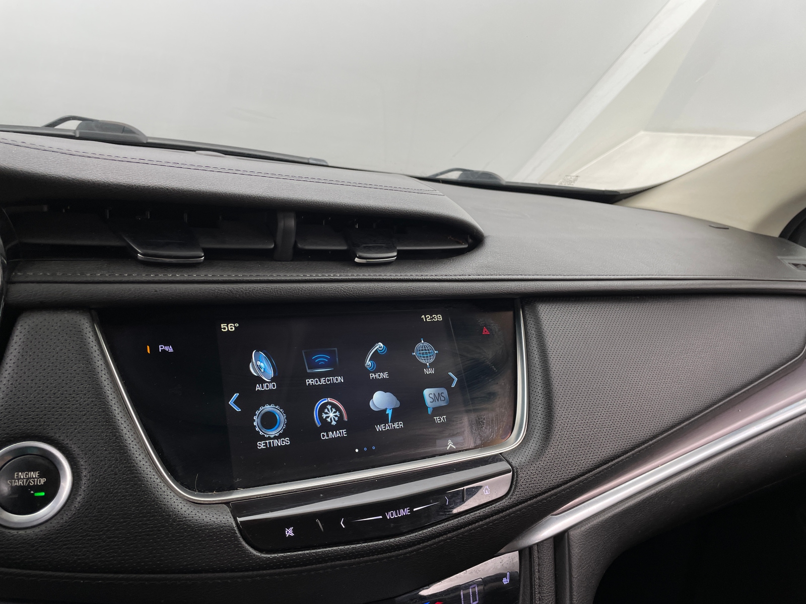 Thumbnail: 2018 Cadillac XT5 - 3
