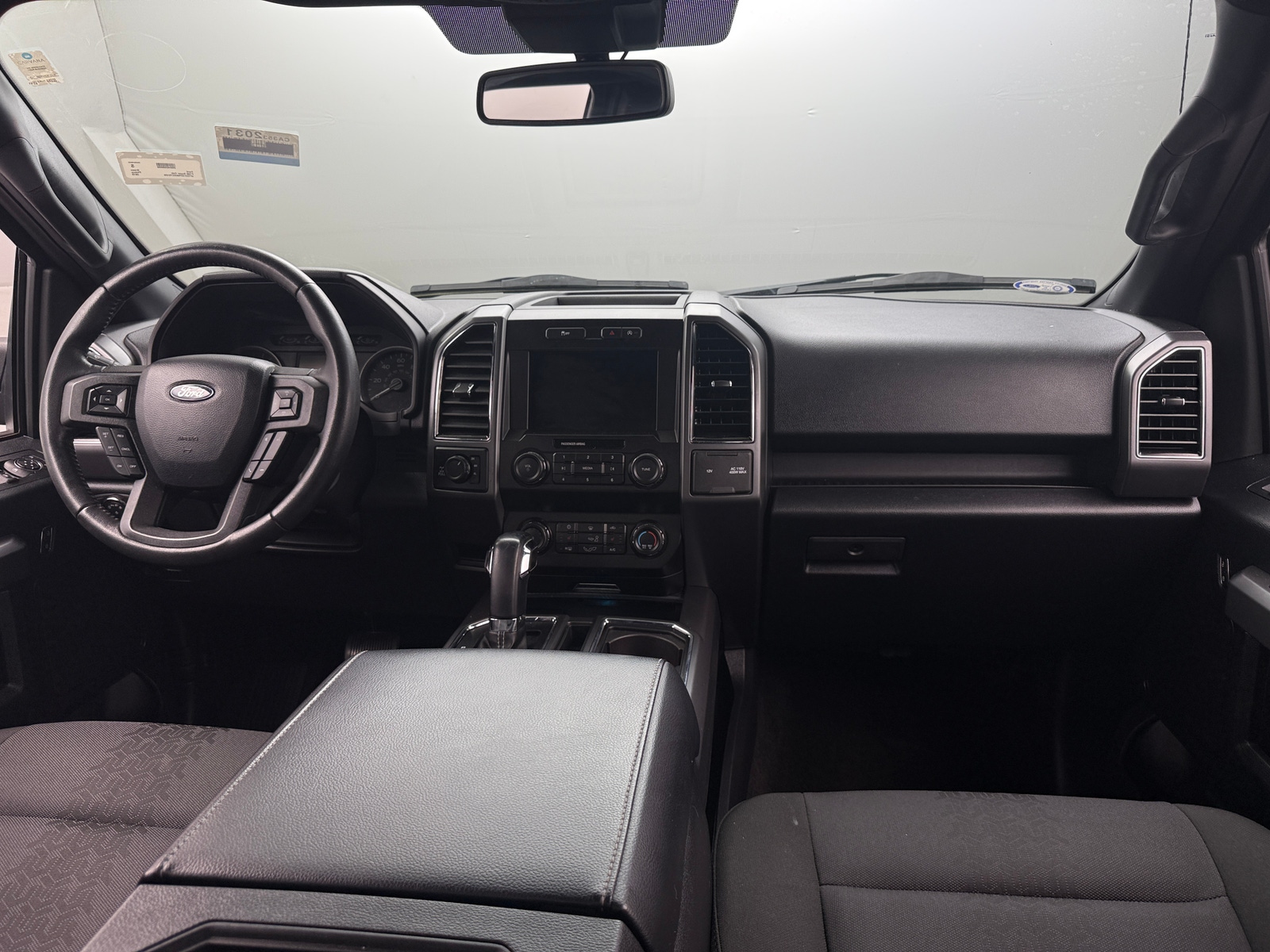 Thumbnail: 2019 Ford Econoline - 3