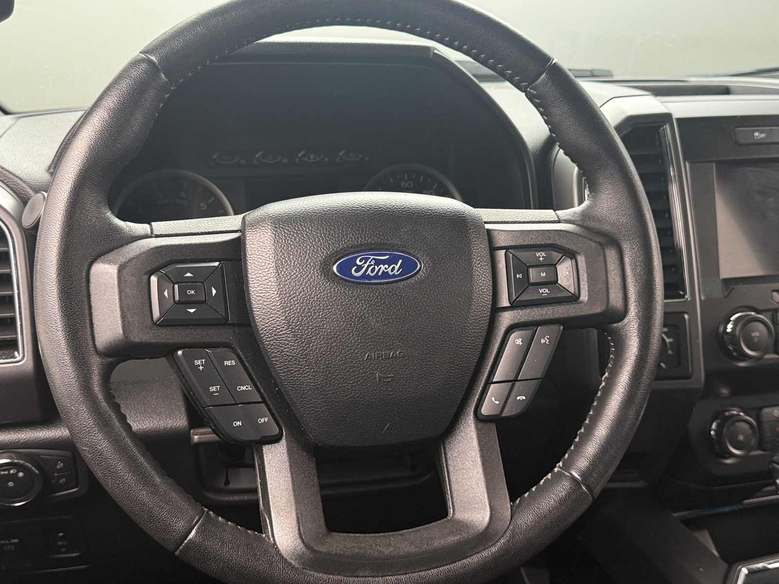 Thumbnail: 2019 Ford Econoline - 5