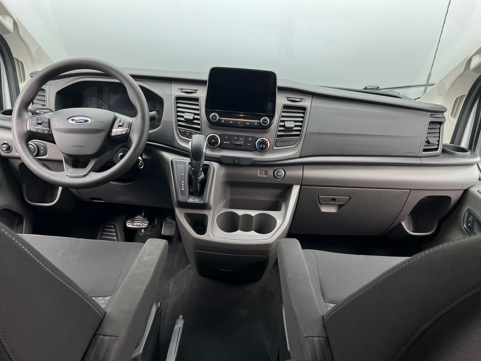 Thumbnail: 2020 Ford Econoline - 3