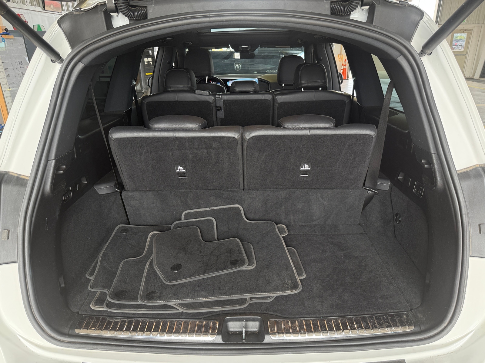 Thumbnail: 2024 Mercedes-Benz GLS - 6