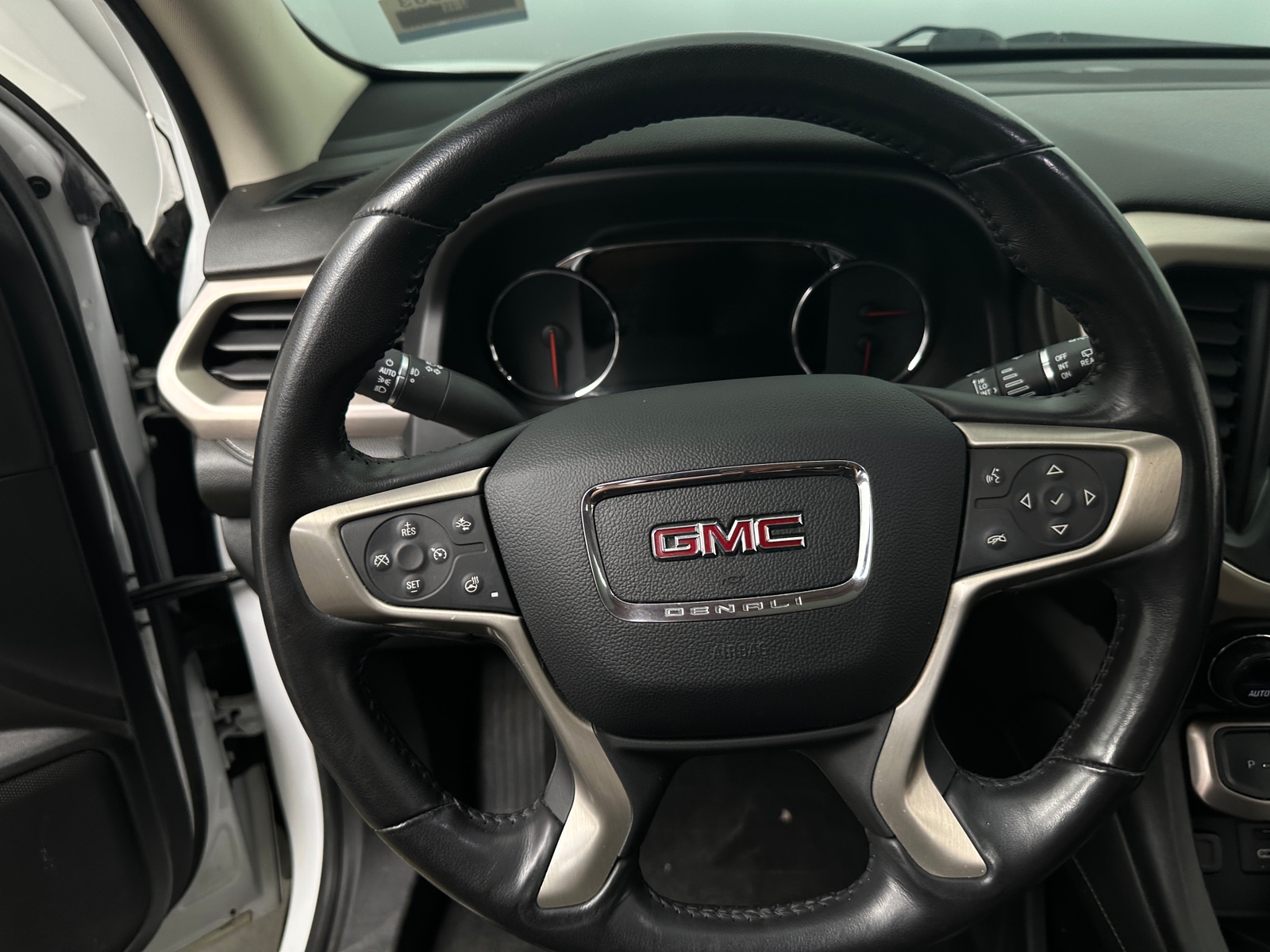 Thumbnail: 2020 GMC Acadia - 4
