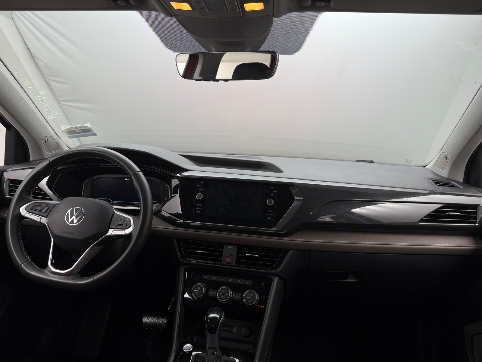 Thumbnail: 2022 Volkswagen Taos - 2
