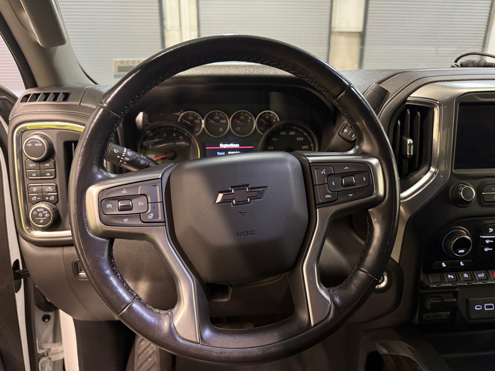 Thumbnail: 2020 Chevrolet Silverado 1500 - 4