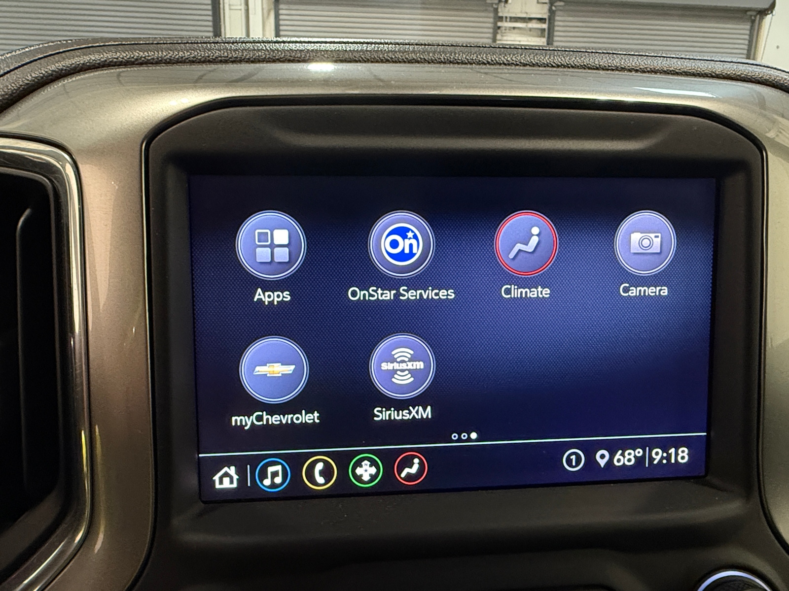 Thumbnail: 2020 Chevrolet Silverado 1500 - 3