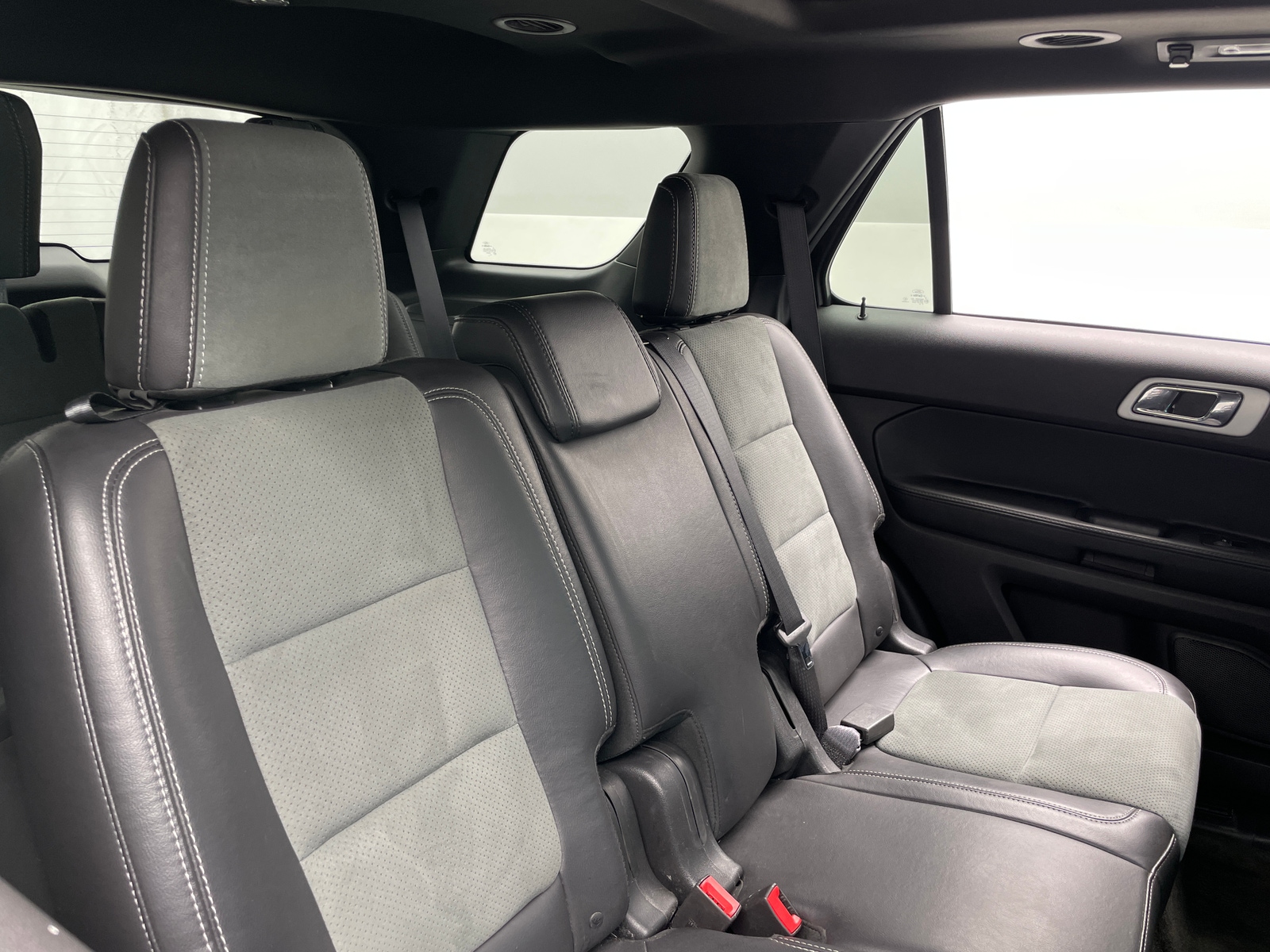 Thumbnail: 2015 Ford Explorer - 5