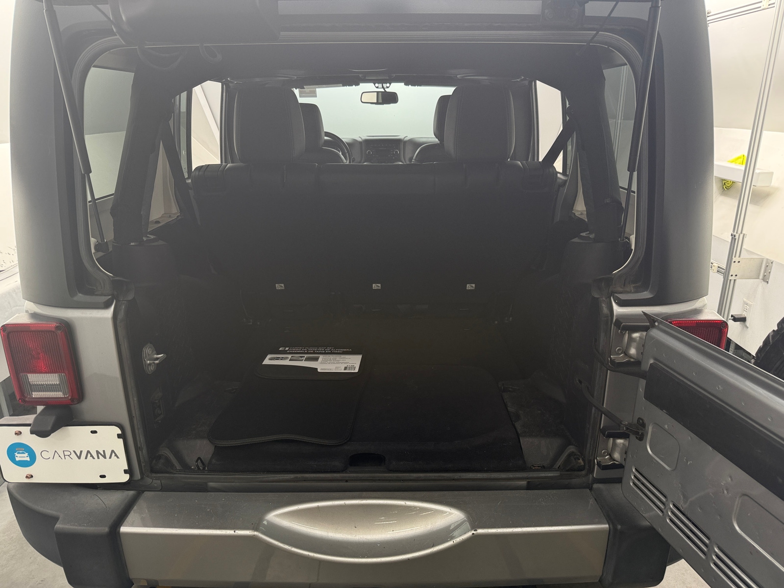 Thumbnail: 2016 Jeep Wrangler - 6