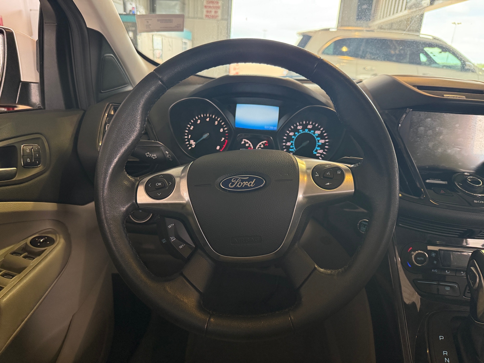Thumbnail: 2016 Ford Escape - 4
