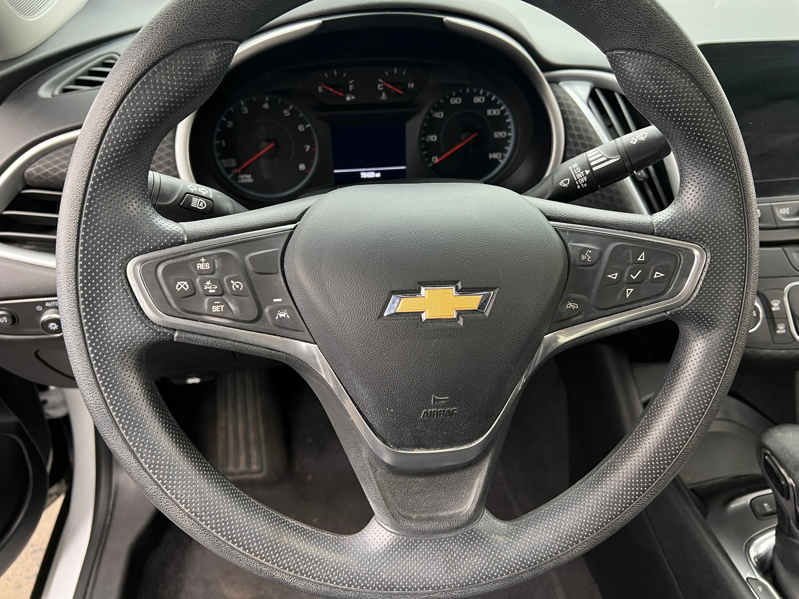 Thumbnail: 2023 Chevrolet Malibu - 5