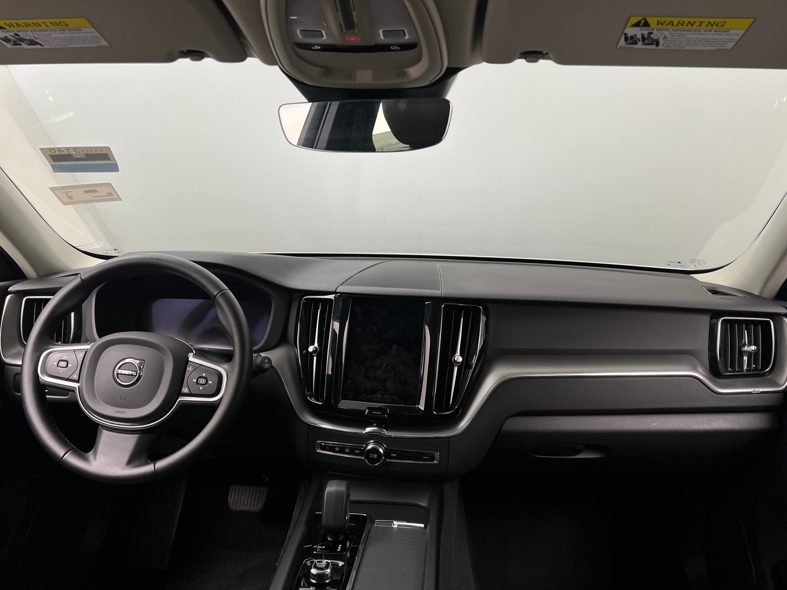 Thumbnail: 2025 Volvo XC60 - 3