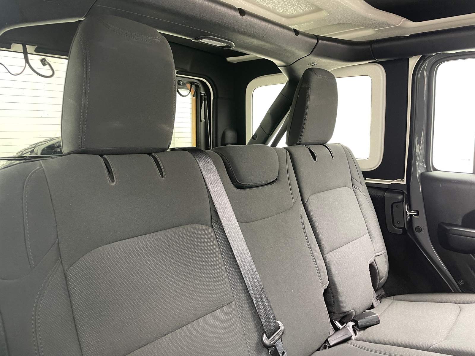 Thumbnail: 2021 Jeep Wrangler - 6