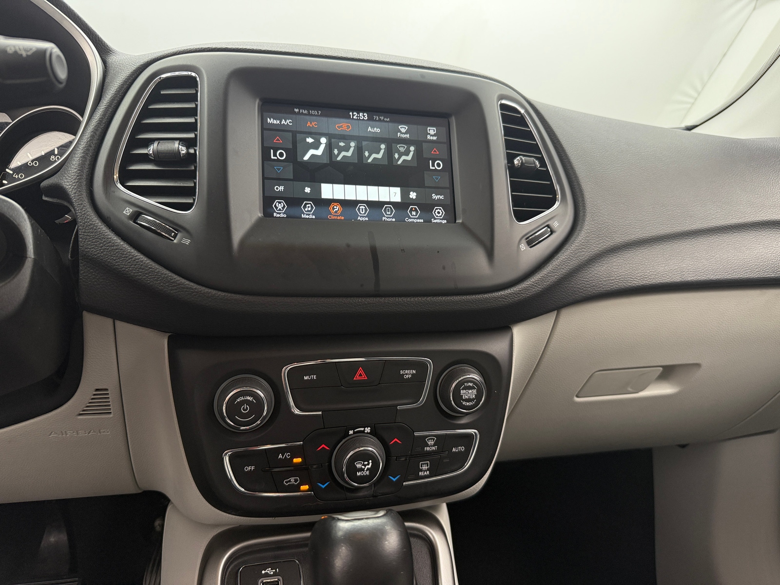 Thumbnail: 2020 Jeep Compass - 4