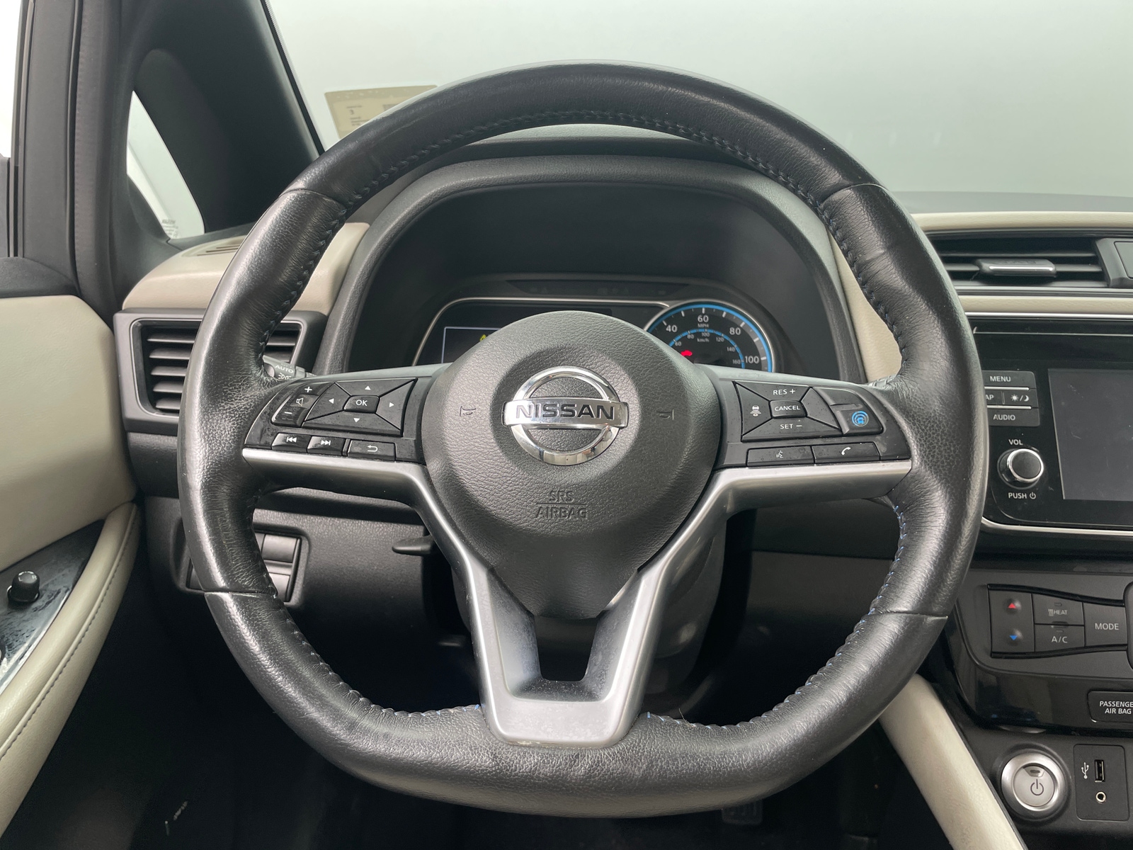 Thumbnail: 2018 Nissan Leaf - 4