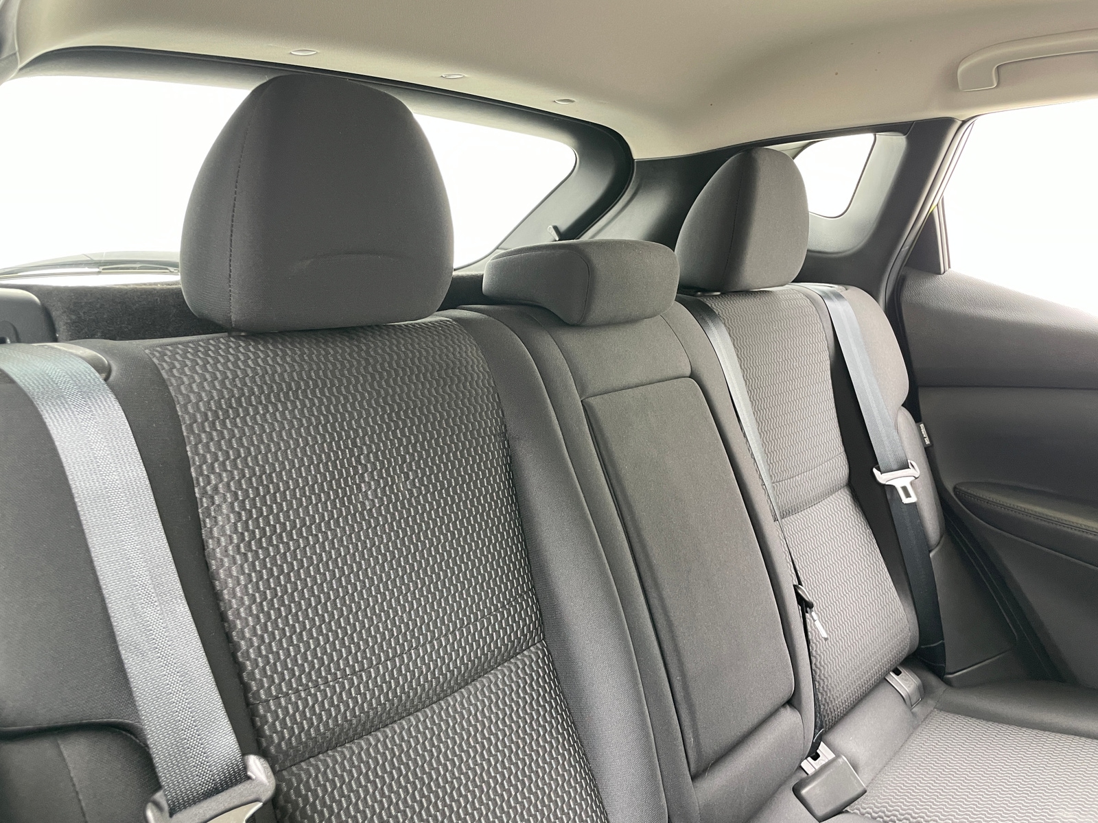 Thumbnail: 2021 Nissan Rogue Sport - 6