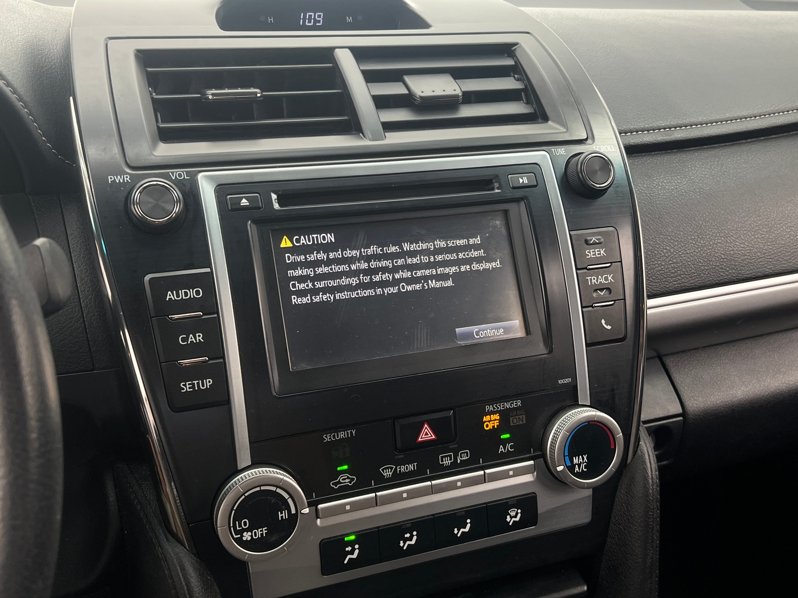 Thumbnail: 2014 Toyota Camry - 4