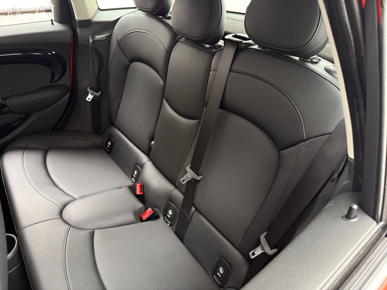 Thumbnail: 2019 MINI Cooper Hardtop - 5