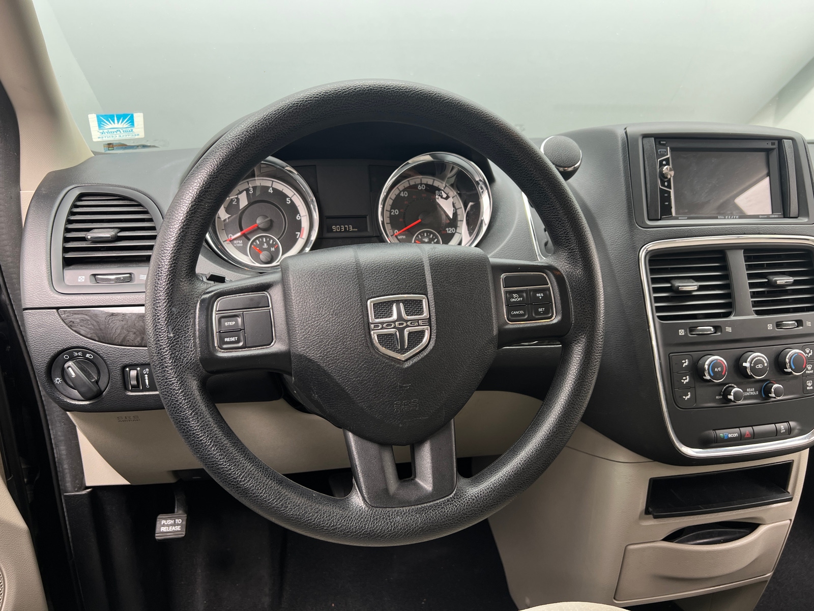 Thumbnail: 2017 Dodge Grand Caravan - 5