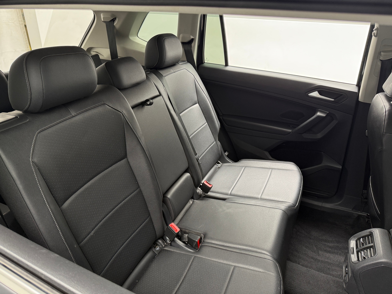 Thumbnail: 2019 Volkswagen Tiguan - 5