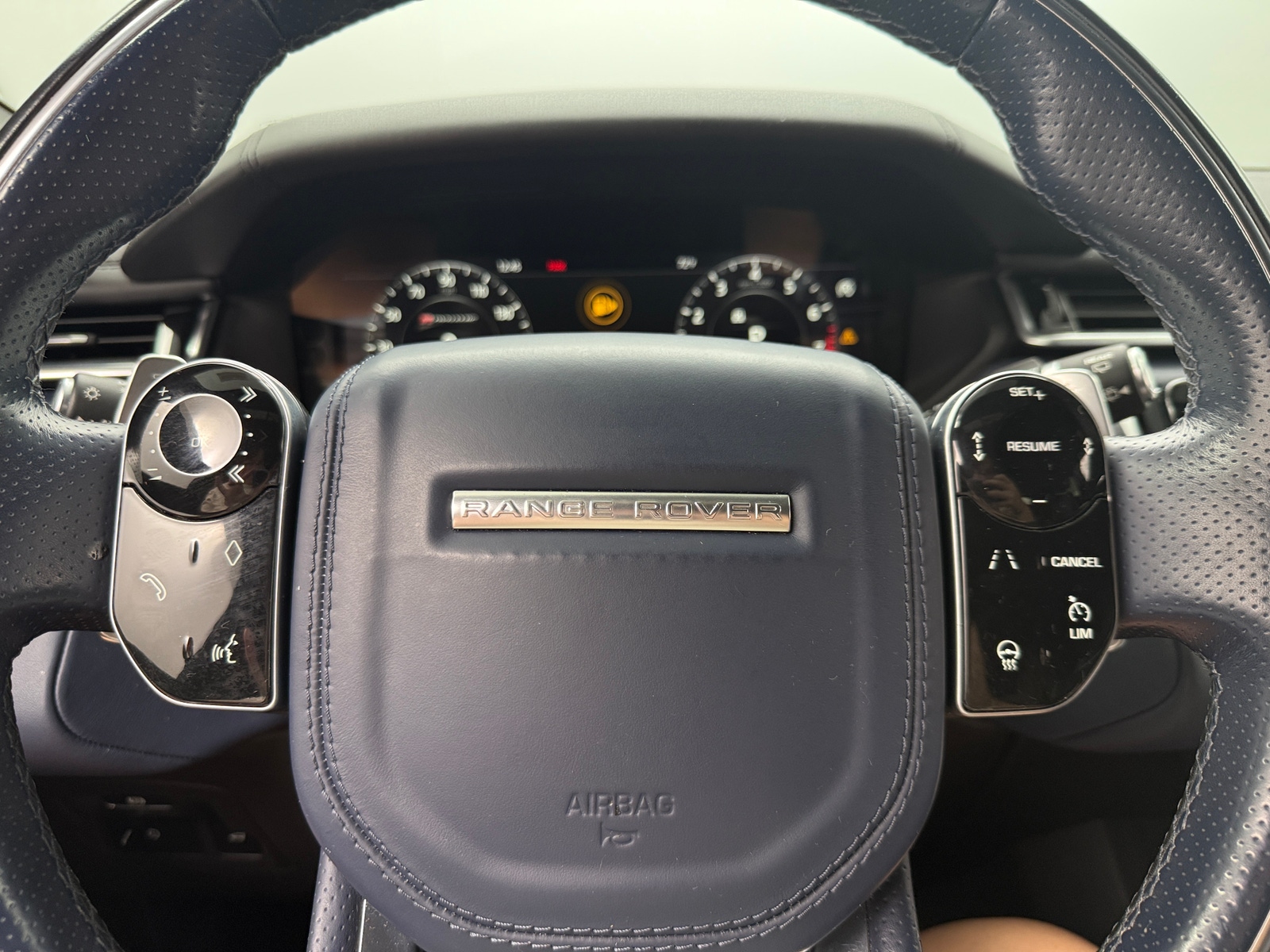 Thumbnail: 2018 Land Rover Range Rover Velar - 4