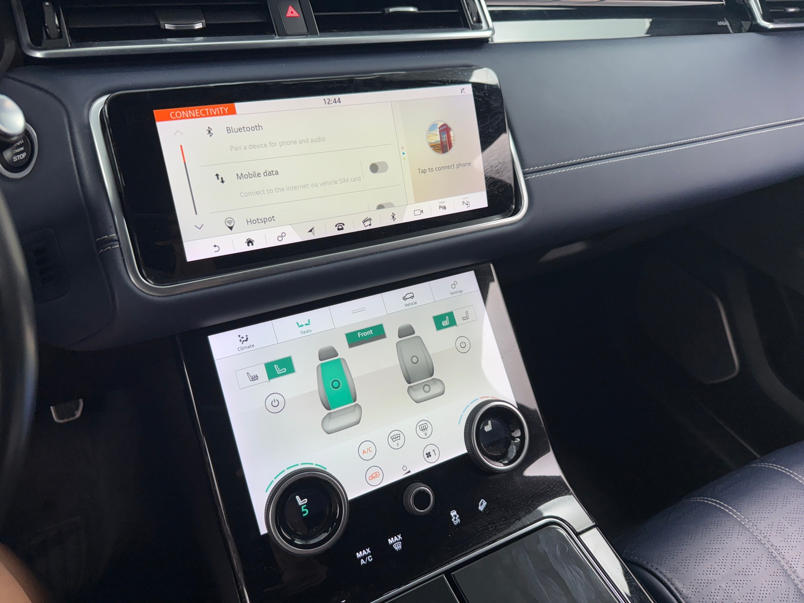 Thumbnail: 2018 Land Rover Range Rover Velar - 3