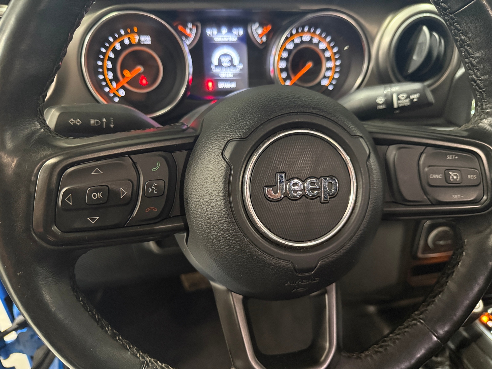 Thumbnail: 2022 Jeep Gladiator - 5