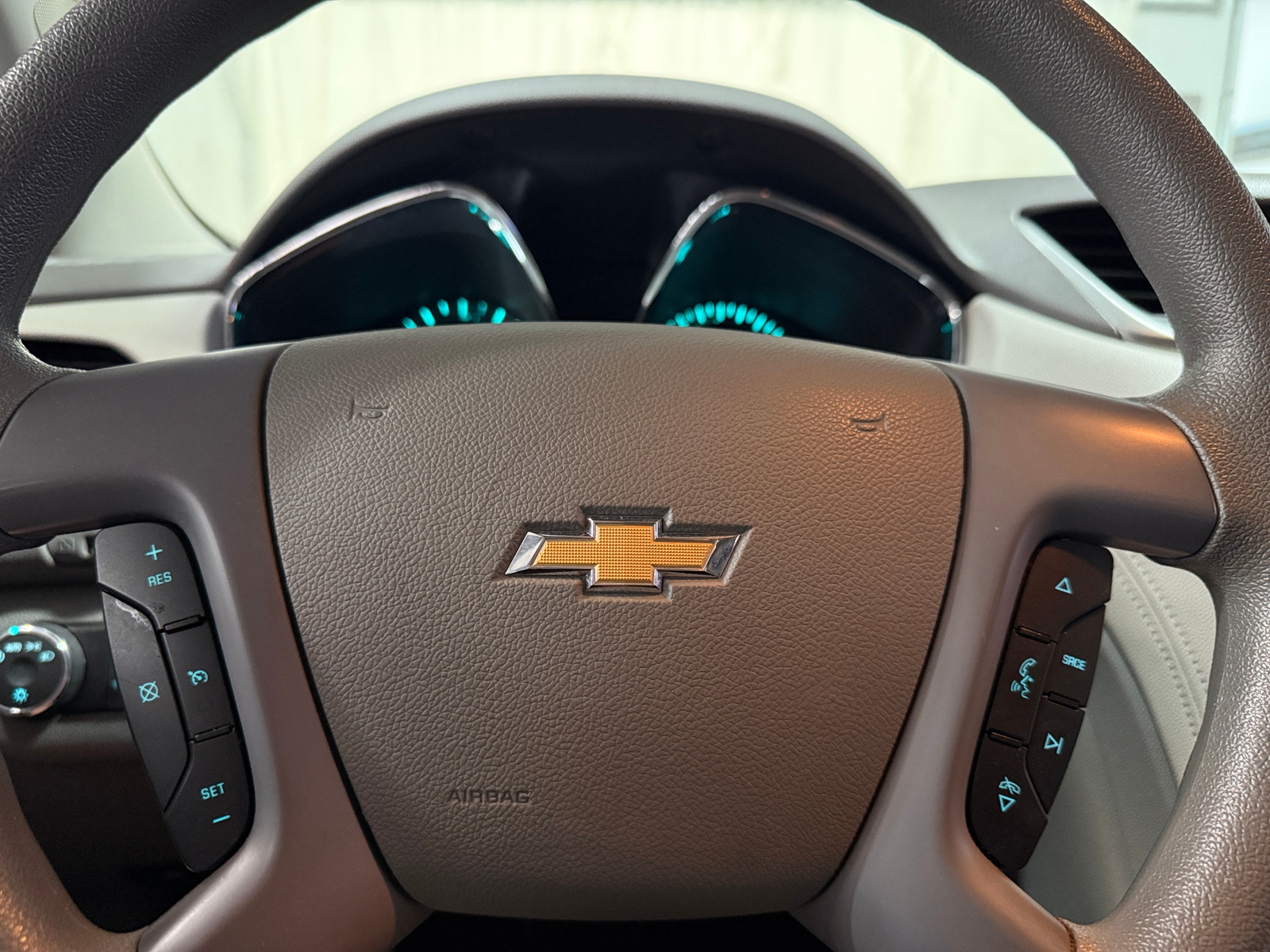 Thumbnail: 2017 Chevrolet Traverse - 5
