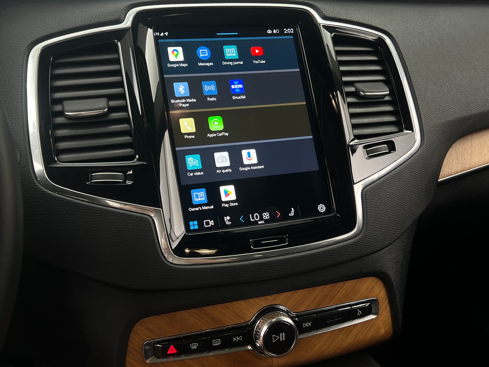 Thumbnail: 2025 Volvo XC90 - 3