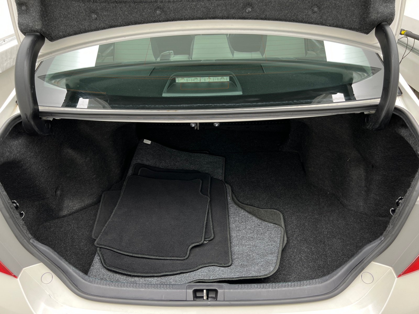 Thumbnail: 2015 Toyota Camry - 7