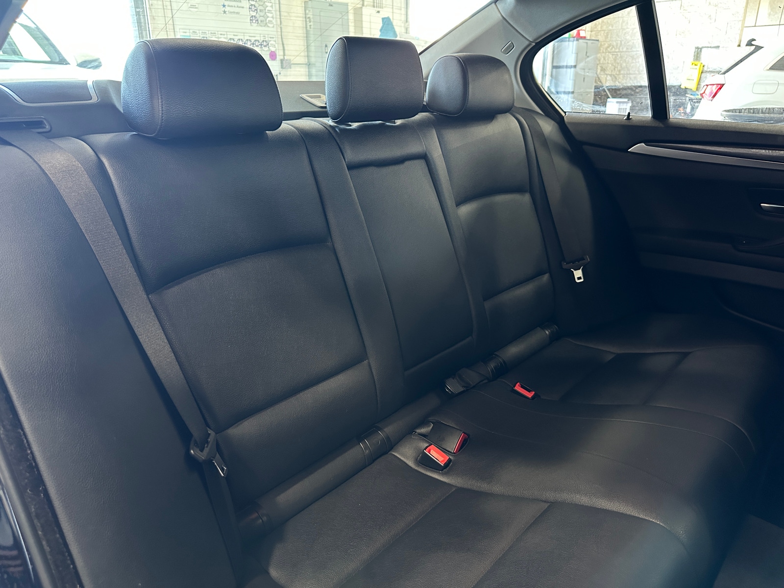 Thumbnail: 2016 BMW 5 Series - 5