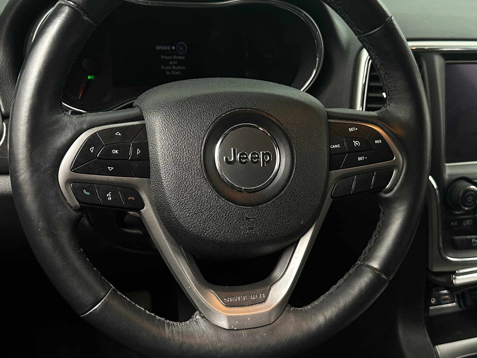 Thumbnail: 2018 Jeep Grand Cherokee - 5