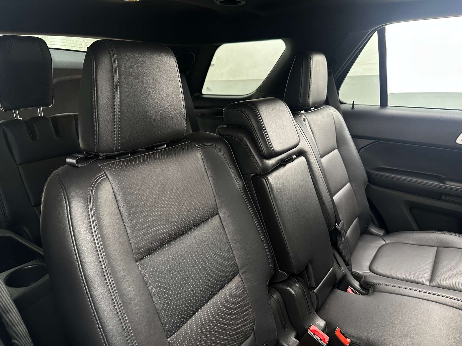 Thumbnail: 2015 Ford Explorer - 5