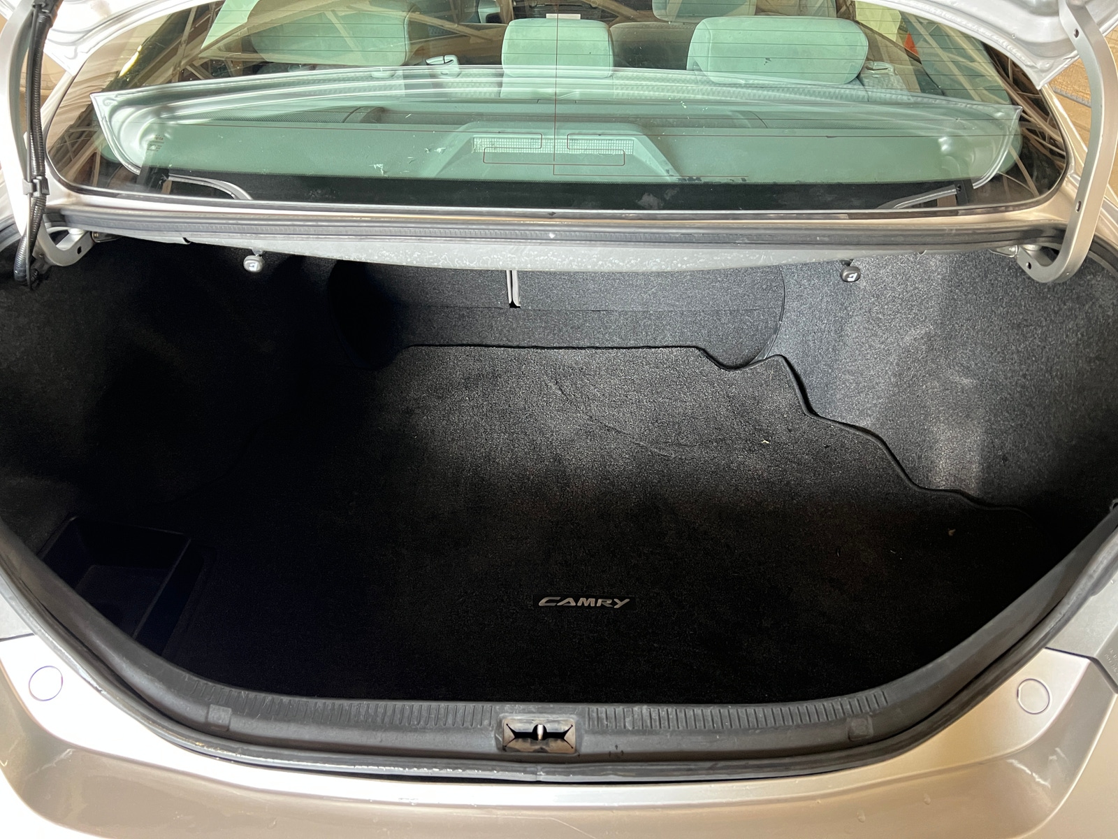 Thumbnail: 2011 Toyota Camry - 6