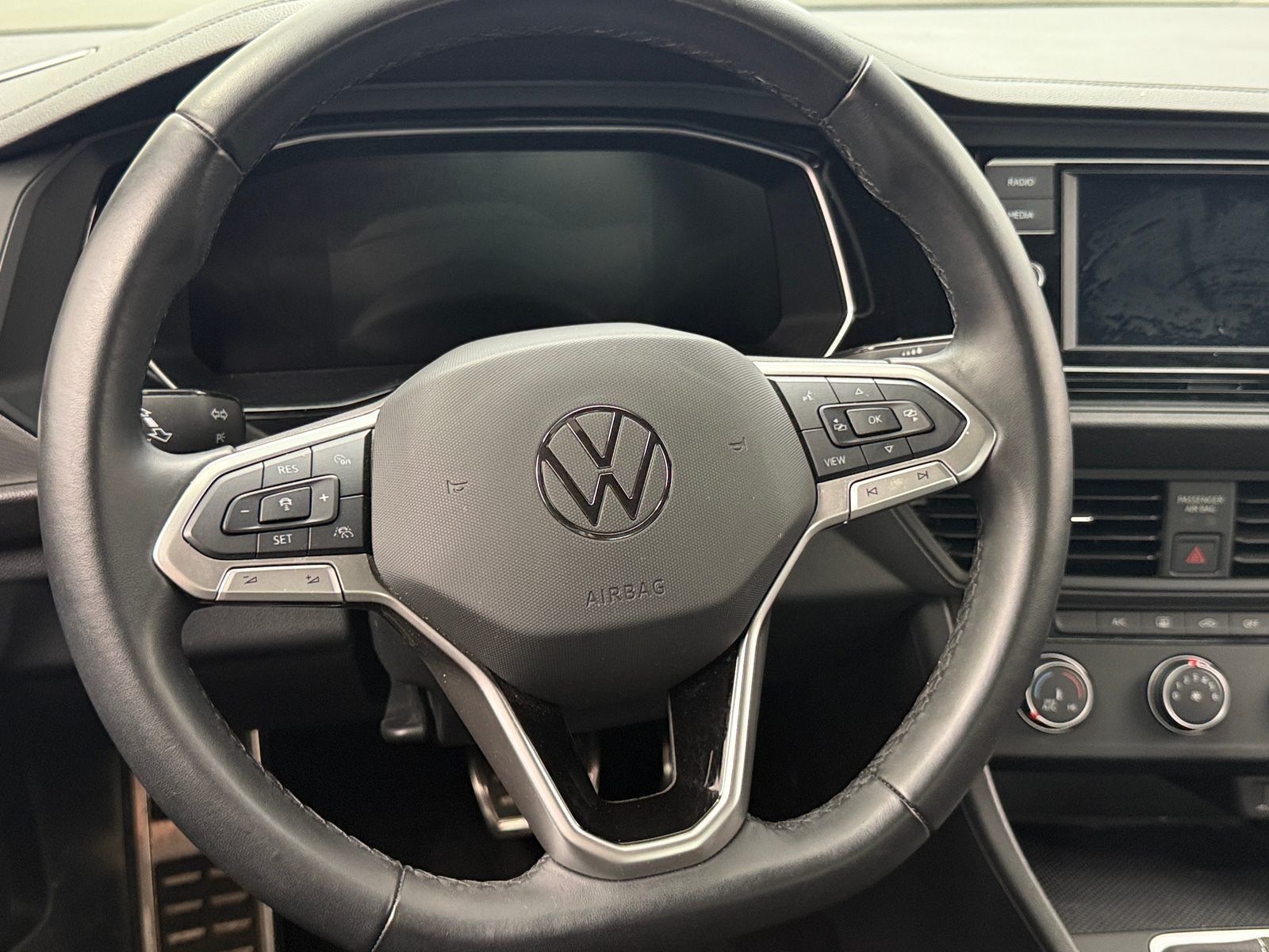 Thumbnail: 2023 Volkswagen Jetta - 5