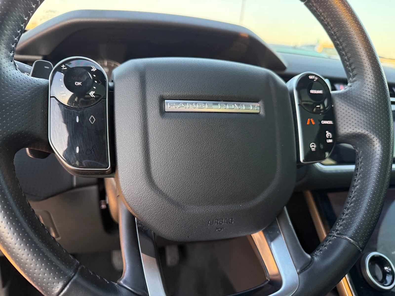 Thumbnail: 2020 Land Rover Range Rover Velar - 4