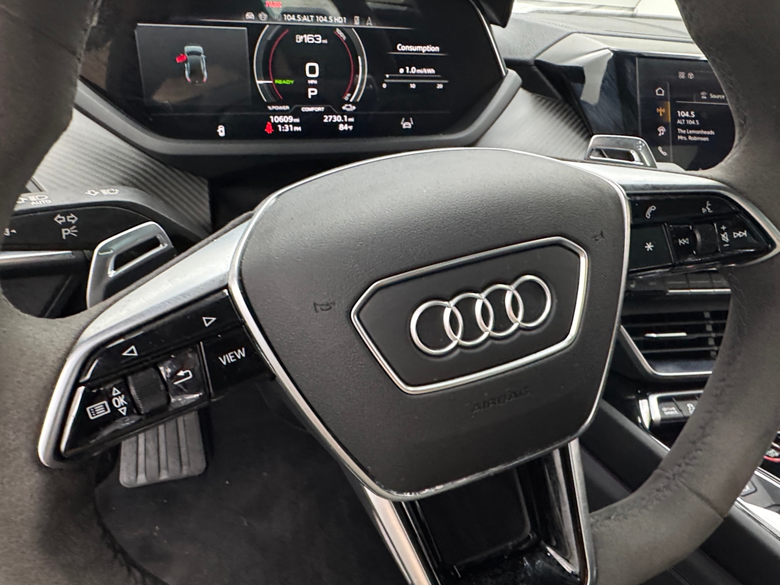 Thumbnail: 2024 Audi e-tron GT - 4