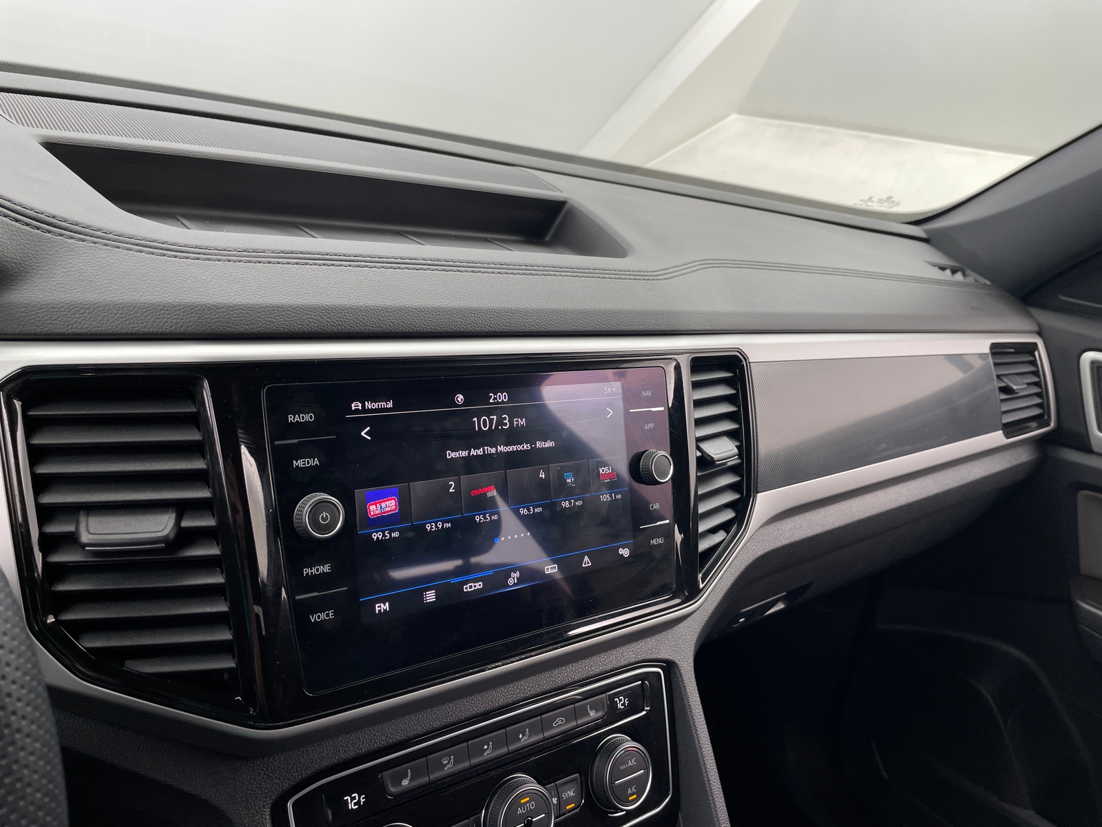 Thumbnail: 2022 Volkswagen Atlas - 3