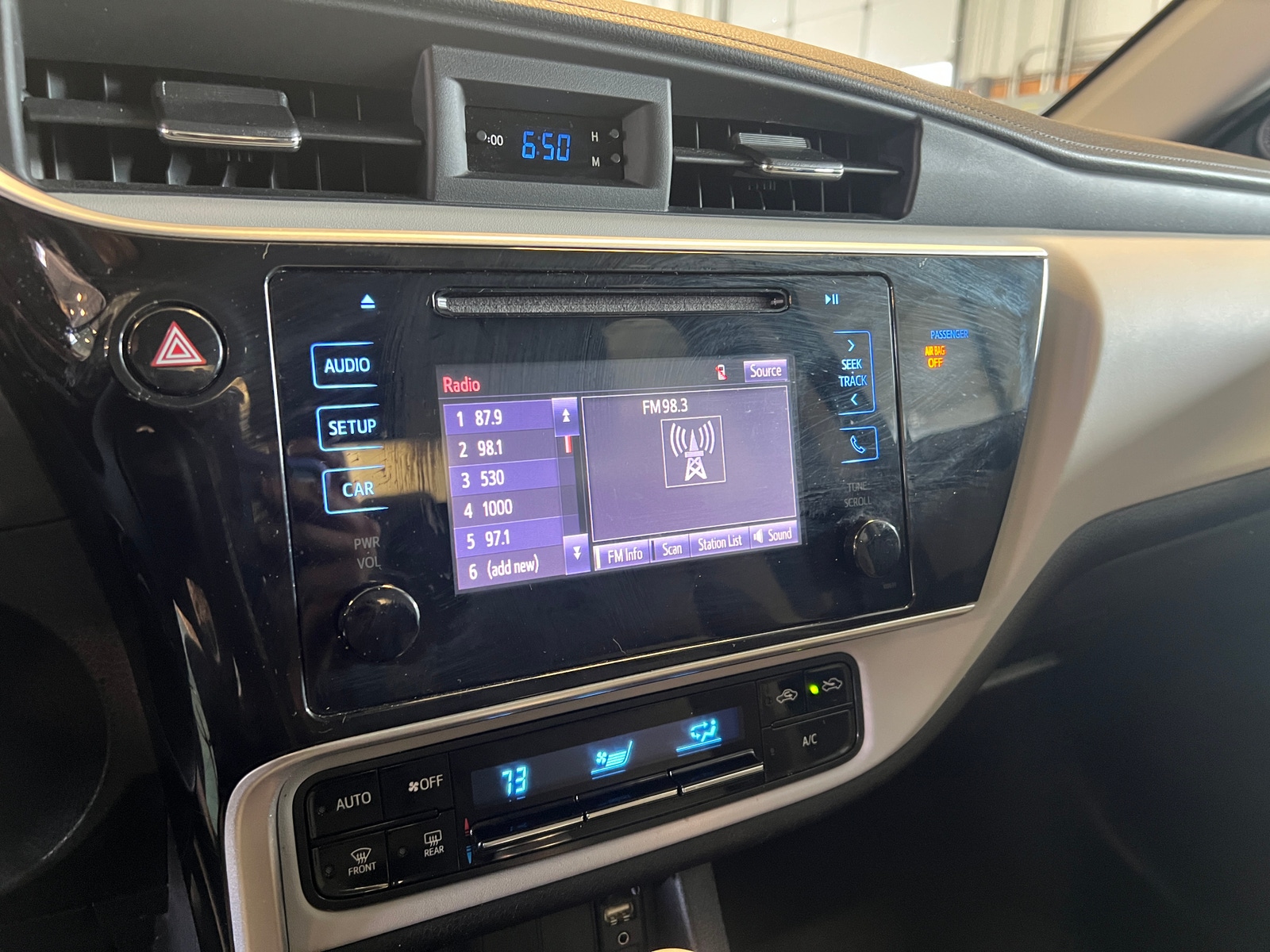 Thumbnail: 2019 Toyota Corolla - 4