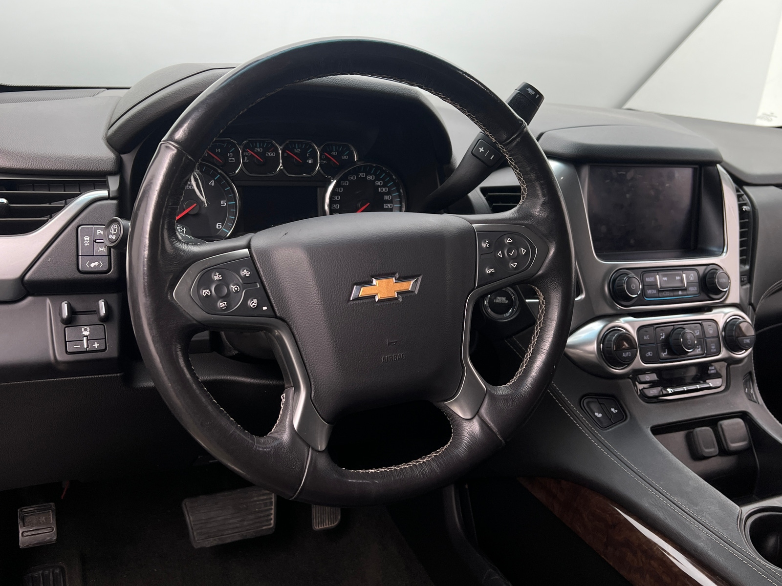 Thumbnail: 2018 Chevrolet Tahoe - 4