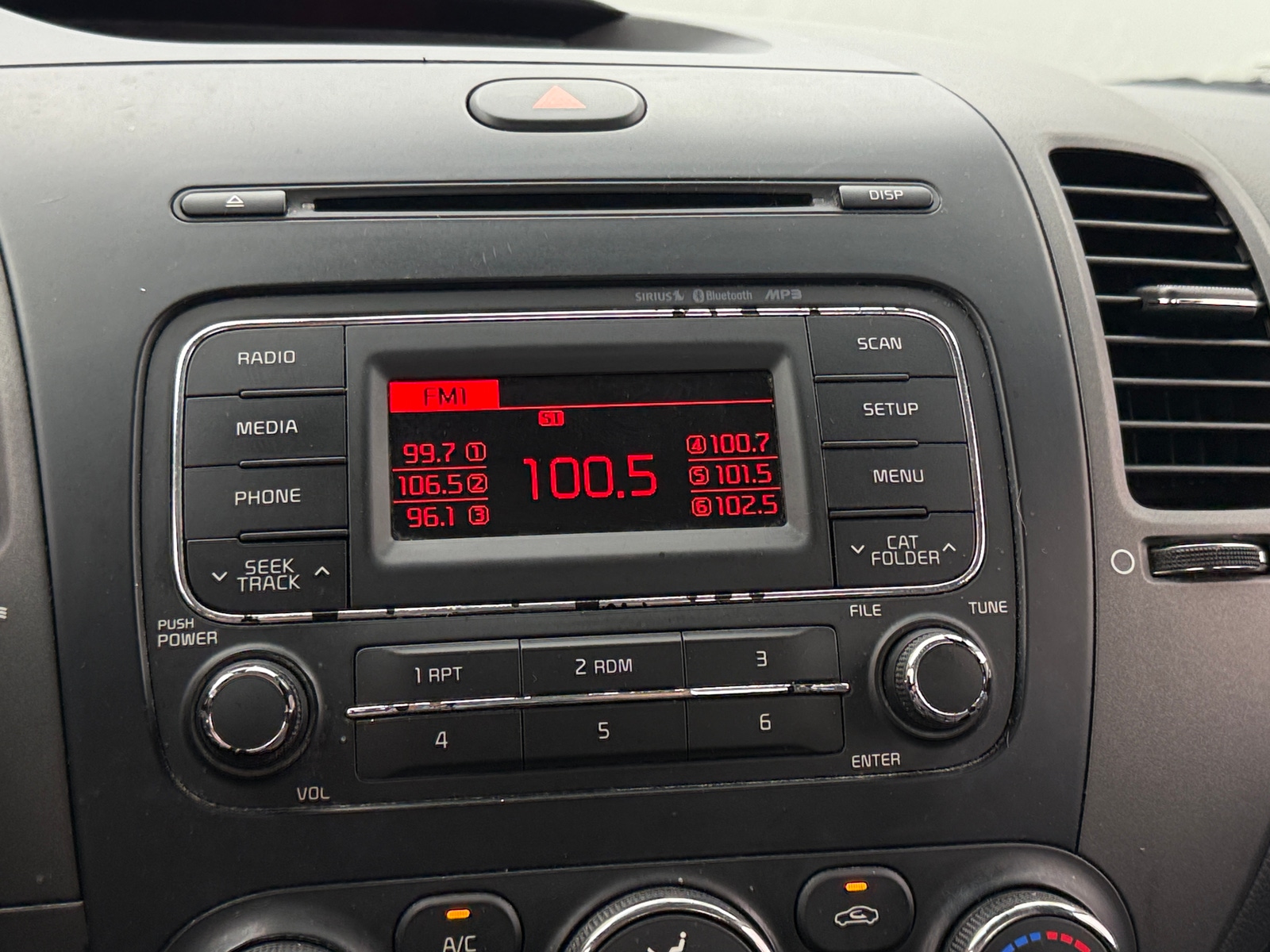 Thumbnail: 2014 Kia Forte - 4