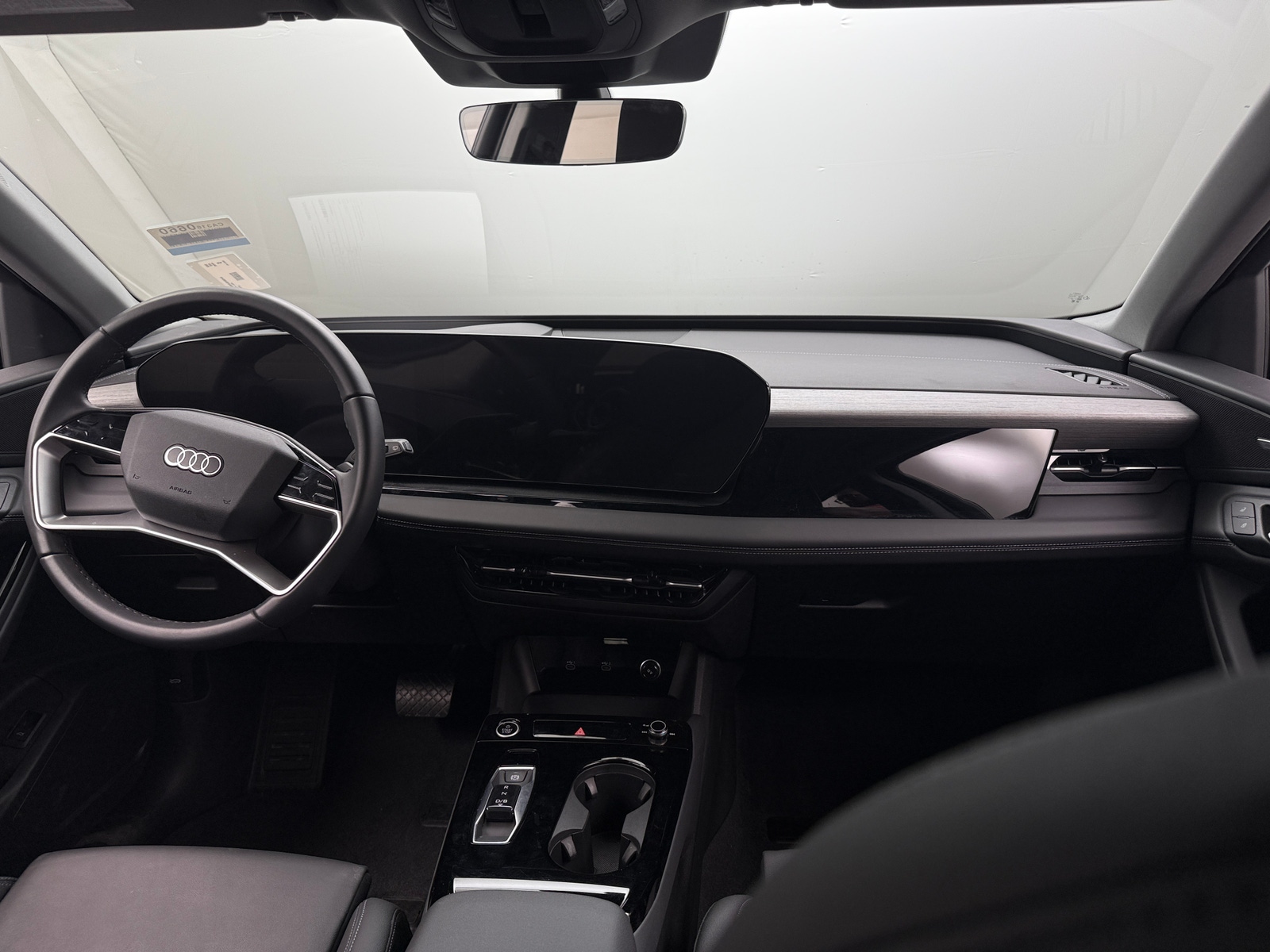 Thumbnail: 2025 Audi Q6 e-tron - 2