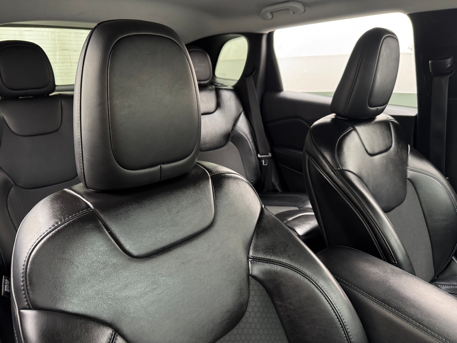 Thumbnail: 2019 Jeep Cherokee - 2