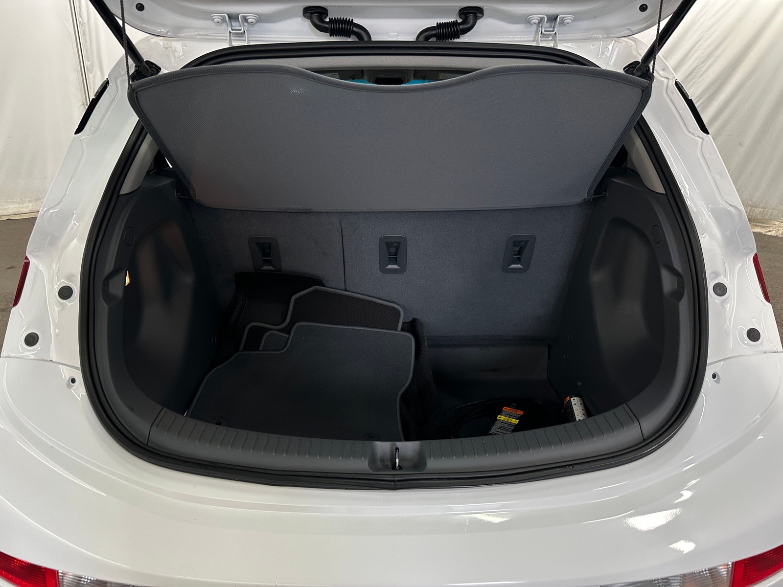 Thumbnail: 2019 Chevrolet Bolt EV - 7