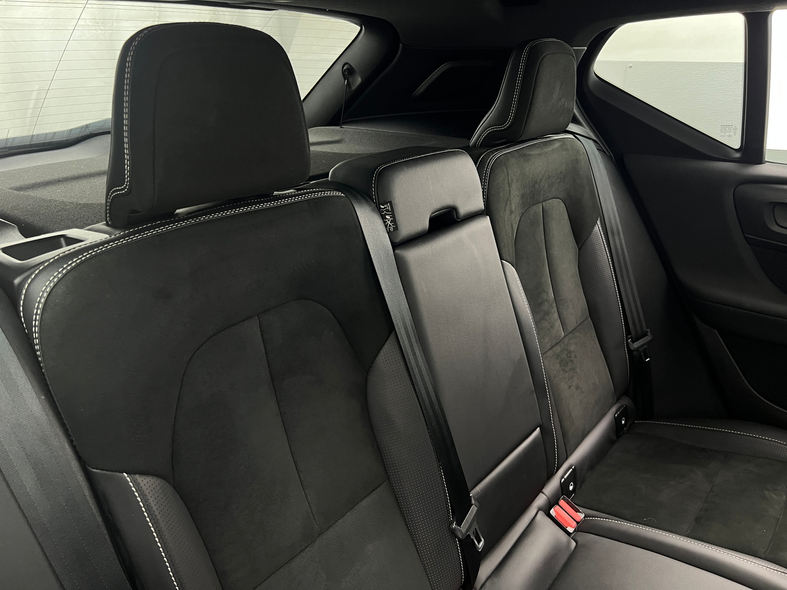 Thumbnail: 2021 Volvo XC40 - 5