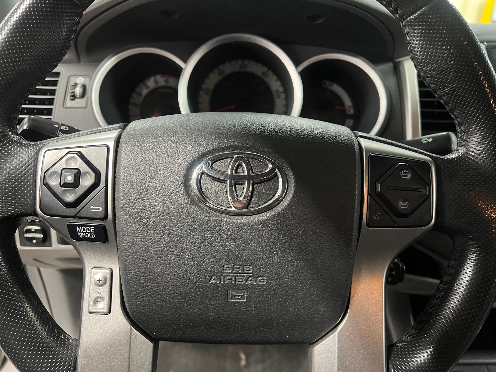 Thumbnail: 2015 Toyota Tacoma - 5