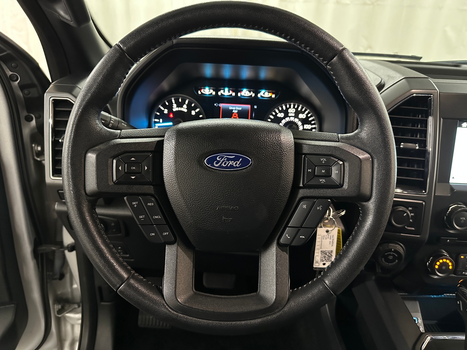 Thumbnail: 2018 Ford Econoline - 5