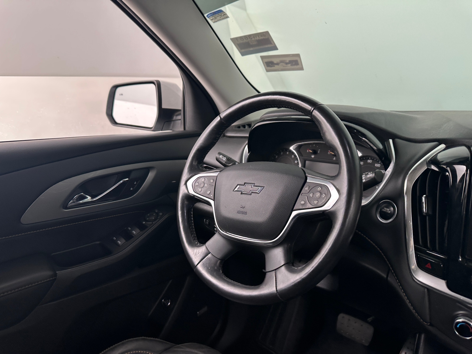 Thumbnail: 2021 Chevrolet Traverse - 4
