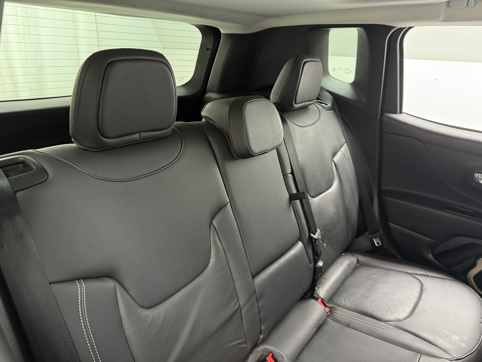 Thumbnail: 2016 Jeep Renegade - 5